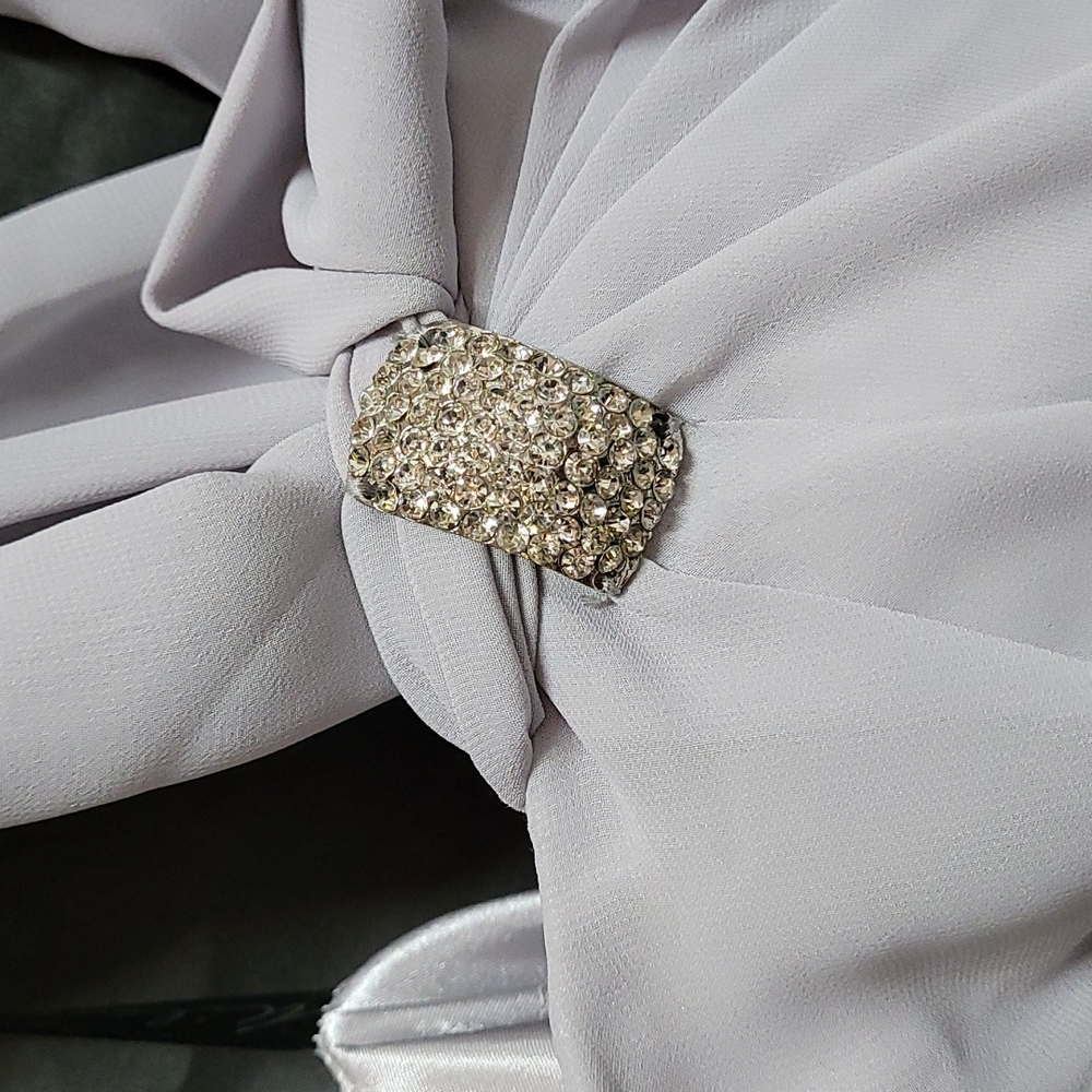 Dress - Picture 3 of 7
